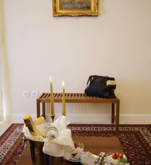 سوییت با چشم‌انداز دریا, Villa Triana Adults Only