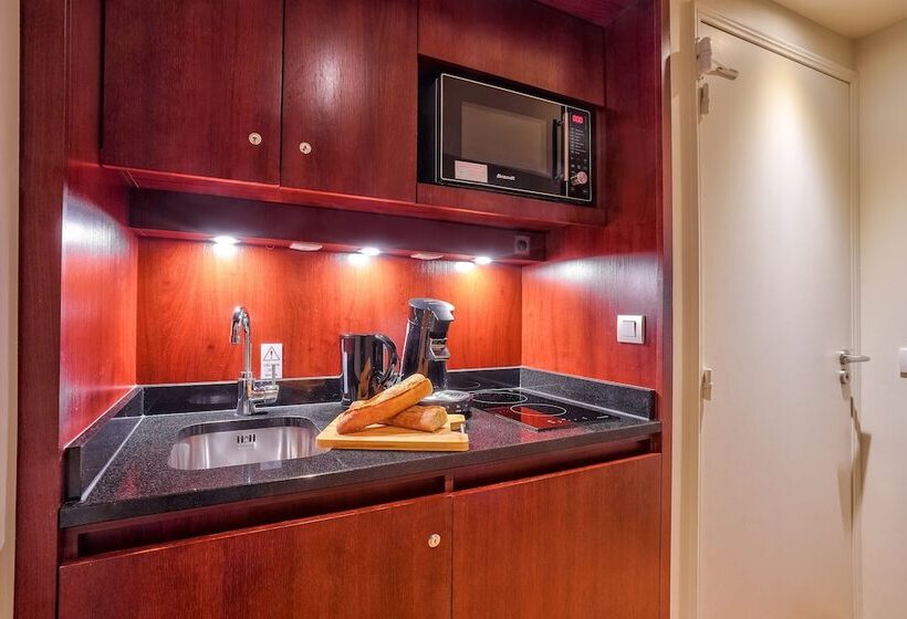 Студия Стандарт, Clarion Paris Cdg Airport
