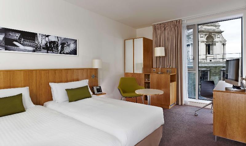 Номер Стандарт, Doubletree By Hilton Hotel London  Tower Of London