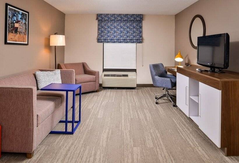Люкс, Hampton Inn Emporia