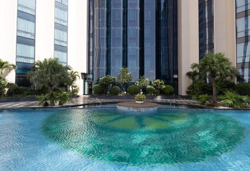 اتاق کلاب, Sheraton Hanoi West