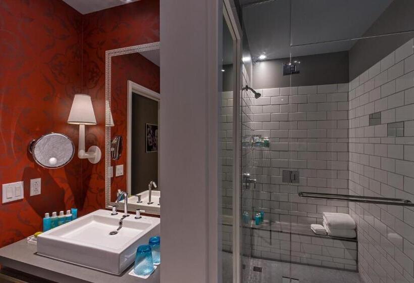 Suite Presidencial, W Austin