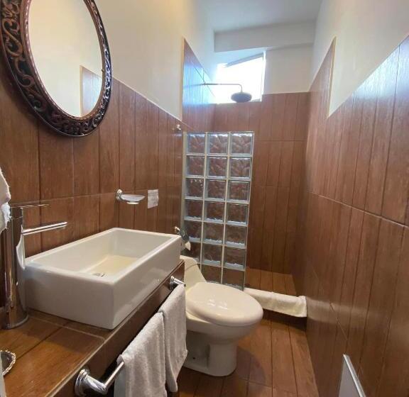 디럭스 룸, Renace Suites