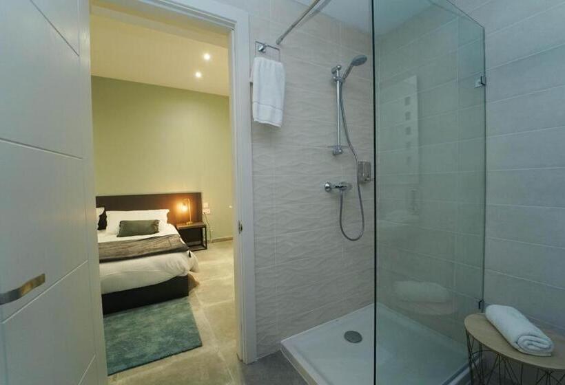 اتاق استاندارد, Guest House Capital Inn