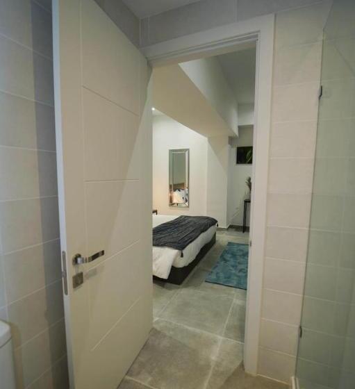 اتاق استاندارد, Guest House Capital Inn