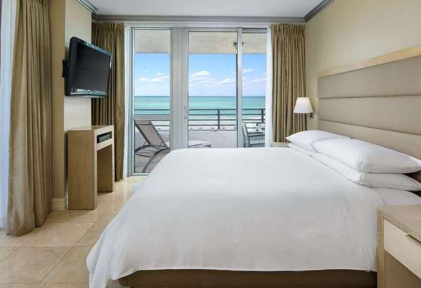 带大床的套房, Hilton Tulum Riviera Maya Allinclusive Resort