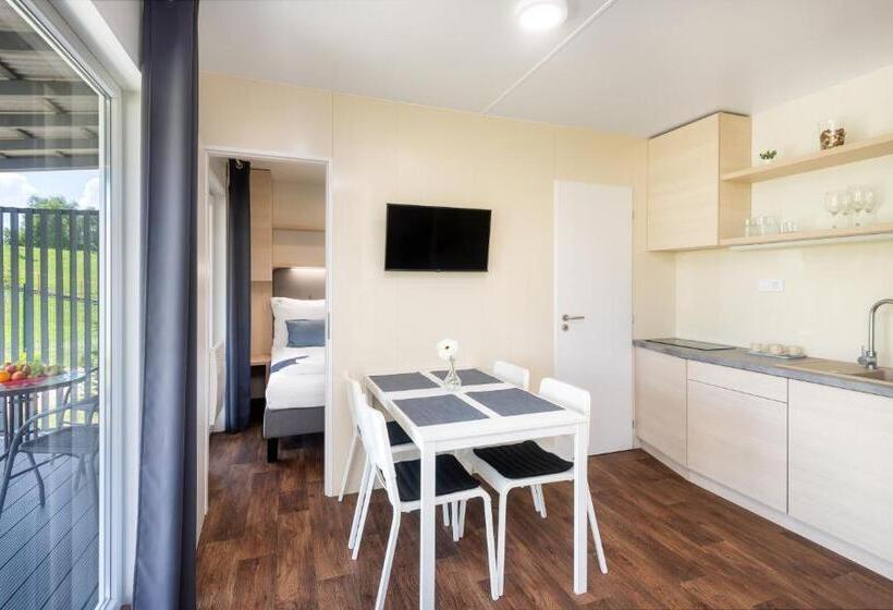 Люкс с гидромассажем, Tisza Tó Apartmanpark