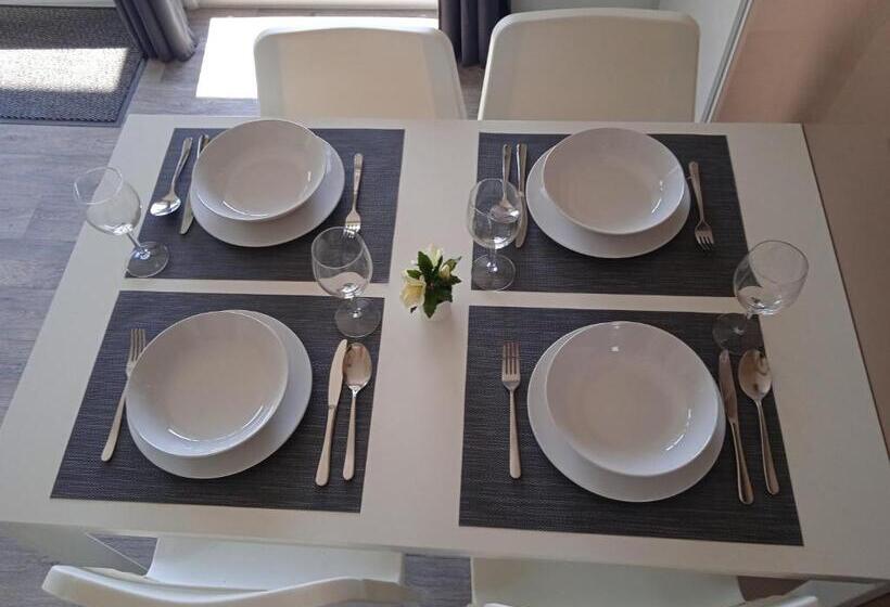 Апартаменты Deluxe 1 Спальня, Tisza Tó Apartmanpark