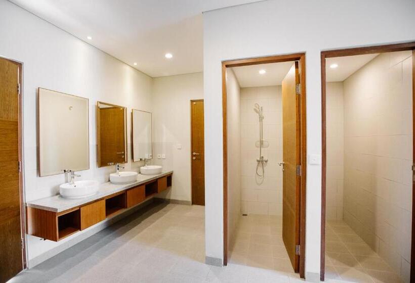 Кровать в Общей Комнате, Vasudha Hostel Canggu