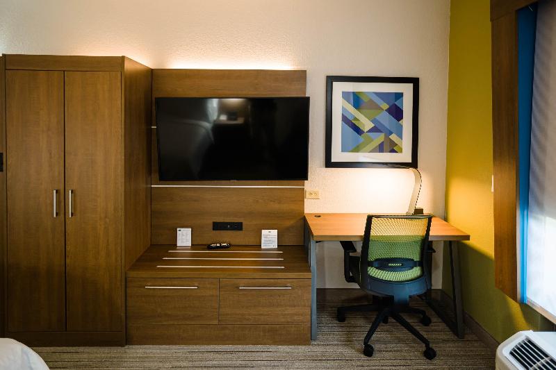 Pokój Standard Łóżko King Size, Holiday Inn Express & Suites Knoxville Farragut, An Ihg