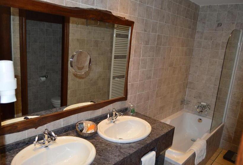 اتاق استاندارد با چشم‌انداز, Parador De Canolich   Only Adults