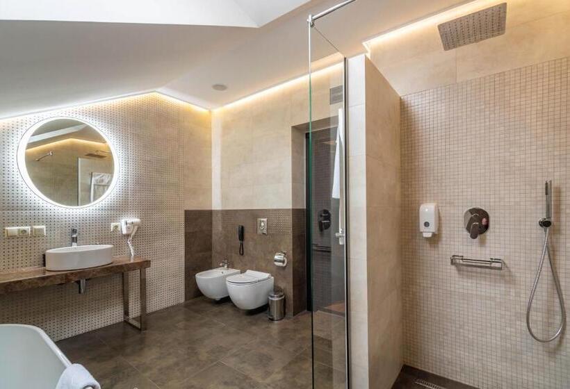 펜트하우스 스위트, Grand Hotel Roxolana