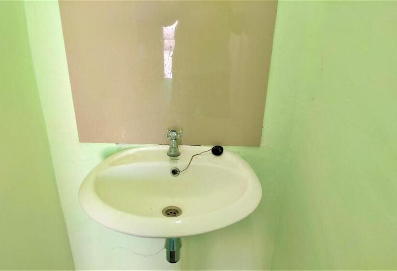 Номер Стандарт, Kendang Kempul Hostel