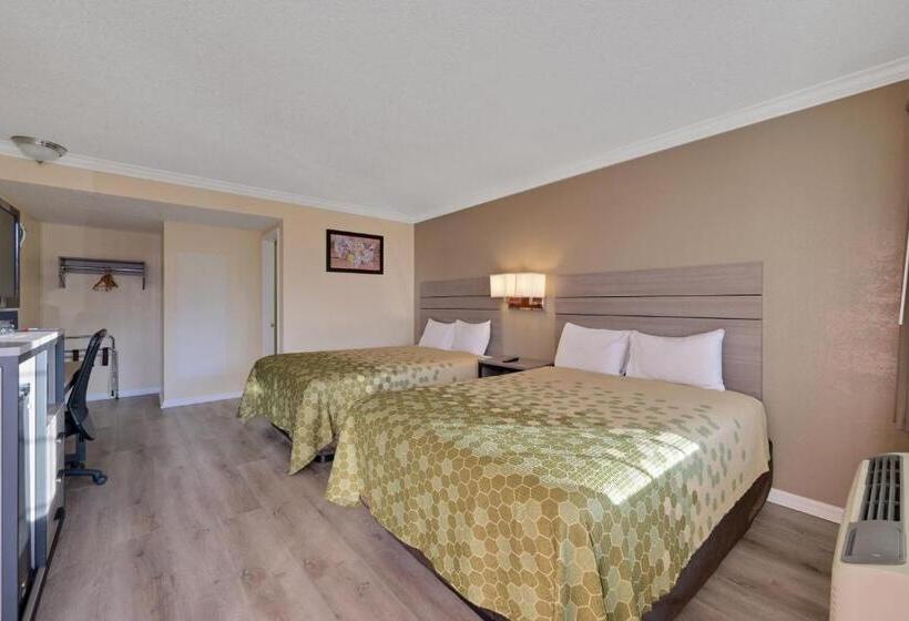 Номер Стандарт, Econo Lodge Woodland Near I 5