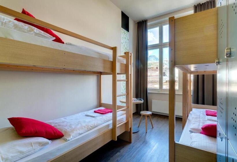 اتاق استاندارد سه نفره, Meininger Hotel Berlin Mitte