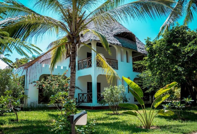 Номер Стандарт Вид на Сад, Uroa Bay Beach Resort