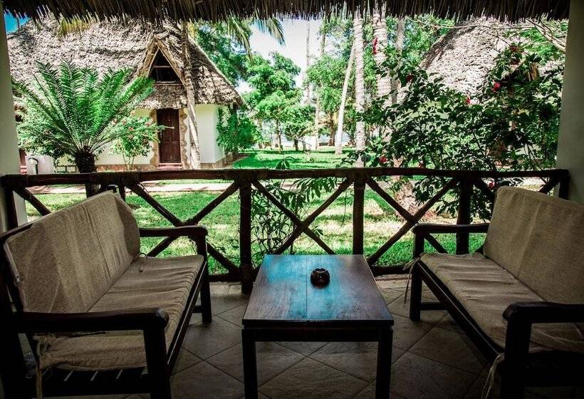 Номер Стандарт Вид на Море, Uroa Bay Beach Resort