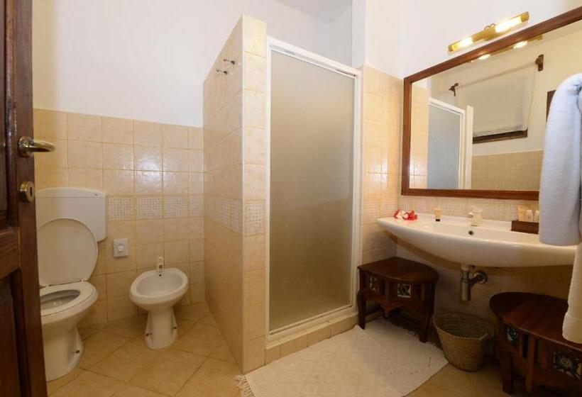 Номер Стандарт Вид на Море, Uroa Bay Beach Resort