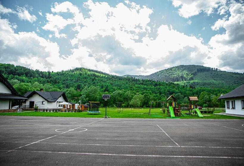 Люкс 2 Спальни, Pensiunea Arc Bucovina