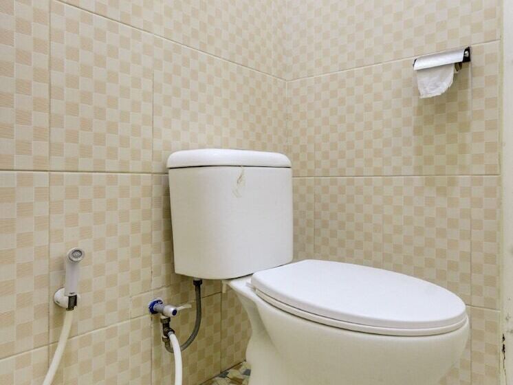 Люкс Повышенной Комфортности, Capital O 90709 Djati Guest House