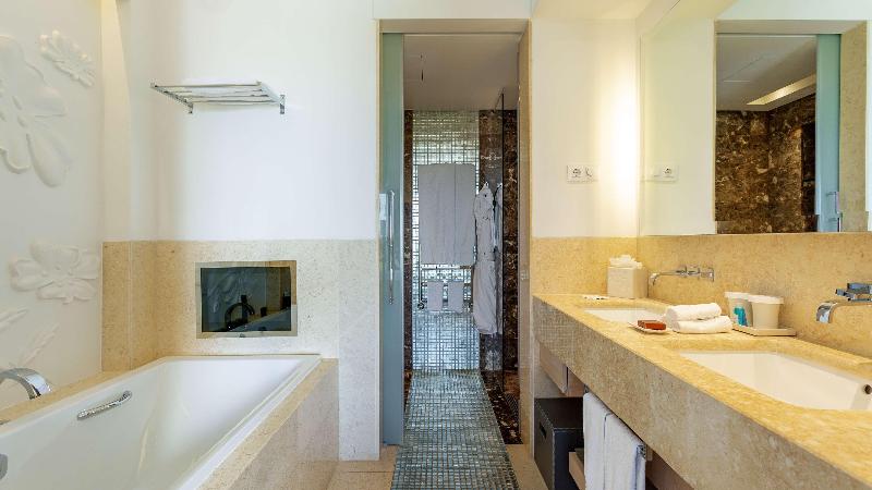 Номер Deluxe Вид на Бассейн, Conrad Algarve