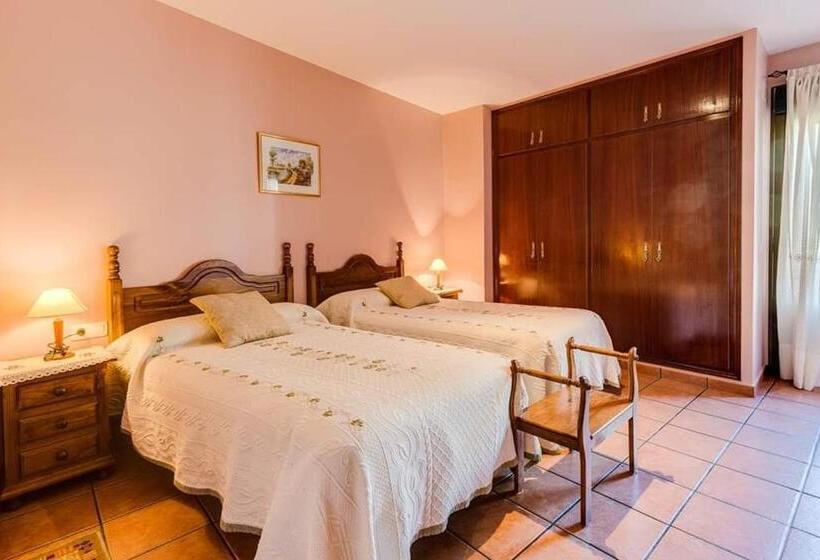 Шале 1 Спальня, Apartamentos & Casa Rural Boada Con Jardin Interior Y Barbacoa