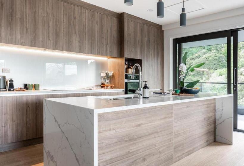 带1个卧室的顶楼公寓, Sunrise Garden Suites