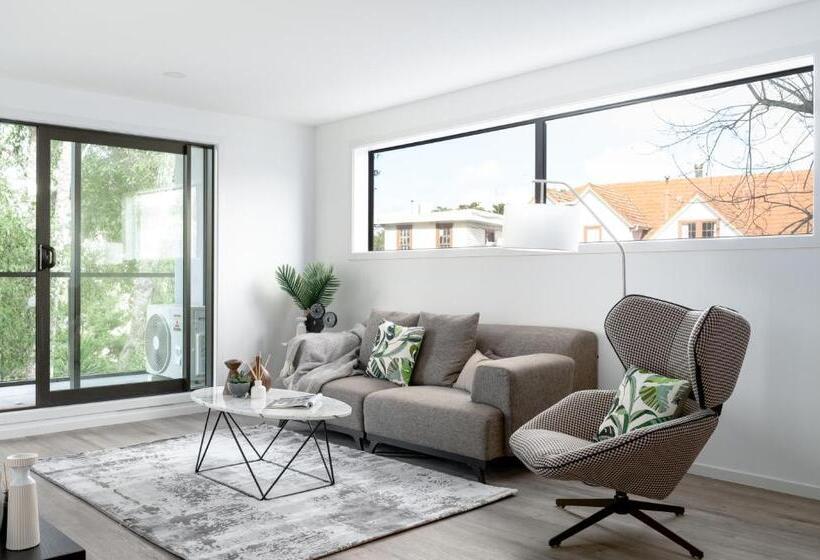 带2个卧室的优质公寓, Sunrise Garden Suites