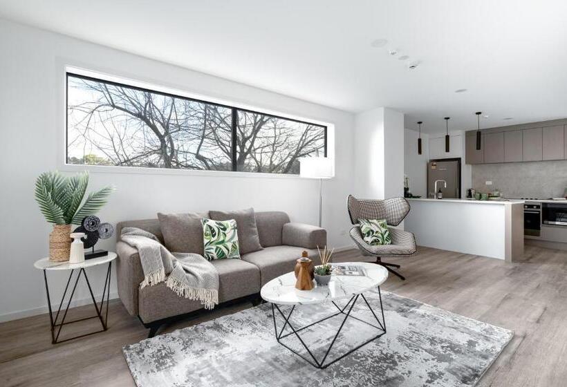 带2个卧室的优质公寓, Sunrise Garden Suites