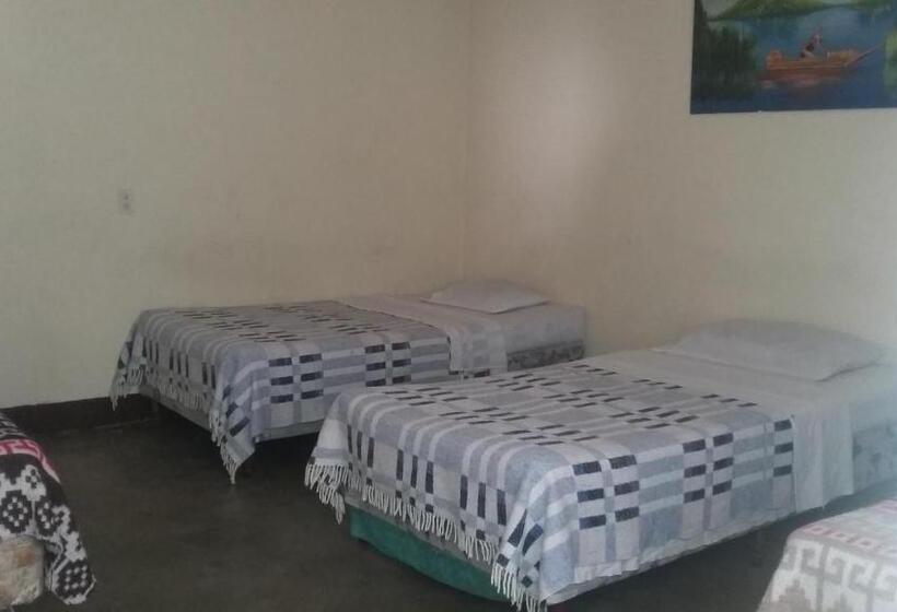 اتاق استاندارد چهار تخته, Hospedaje Eli Panajachel