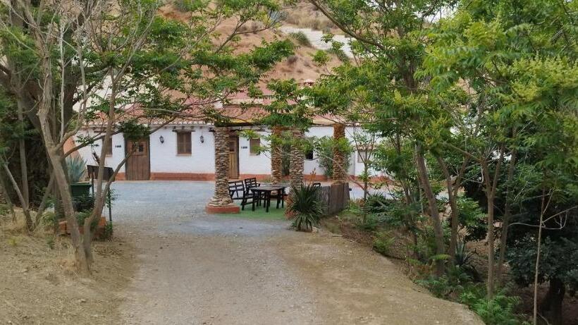 Номен Superior с Гидромассажем, Casas Cueva Y Cortijo La Tala En Guadix