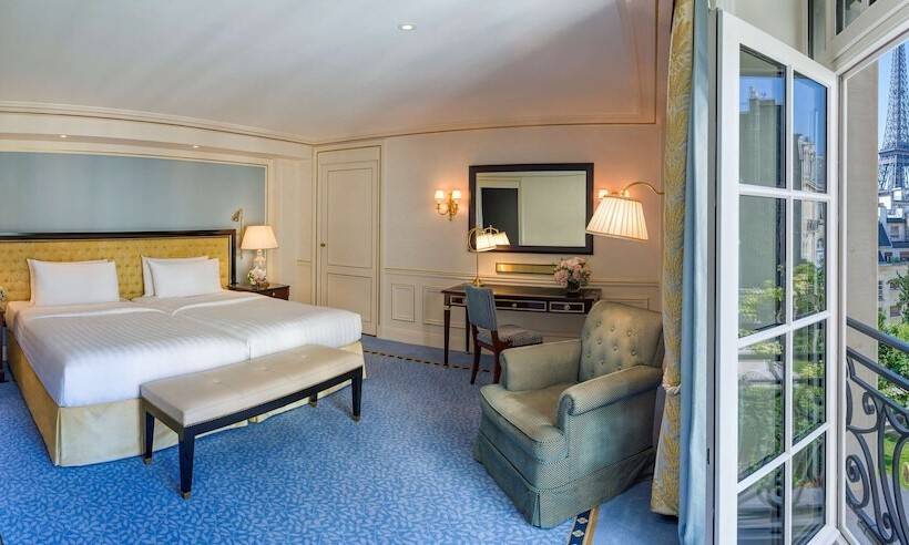 اتاق لوکس, Shangri La Paris