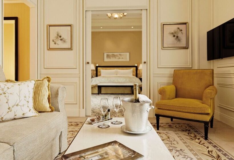 Suite with Terrace, Shangri La Paris