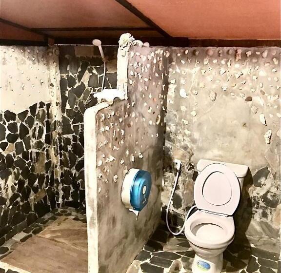 패밀리 방갈로, Frog Beach House