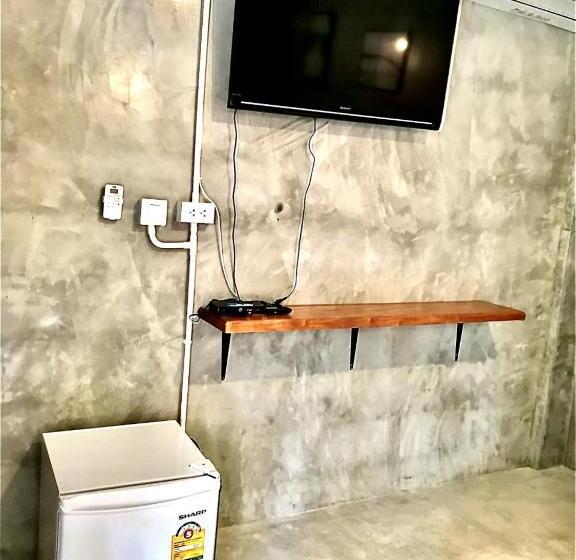 디럭스 방갈로, Frog Beach House