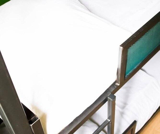 스탠다드 룸 공동 욕실, Amsterdam Hostel Orfeo