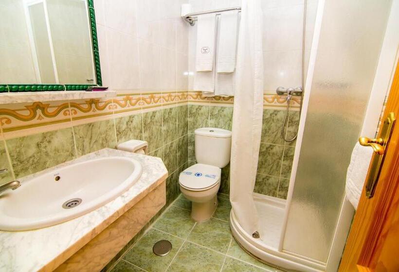 Номер Стандарт, Hostal Los Corchos