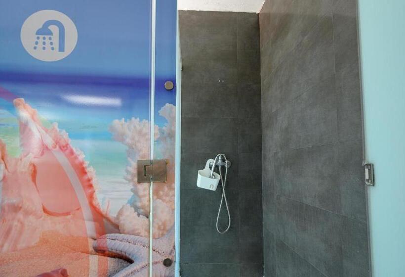 اتاق استاندارد یک تخته با بالکن, Terrace Lisbon Hostel