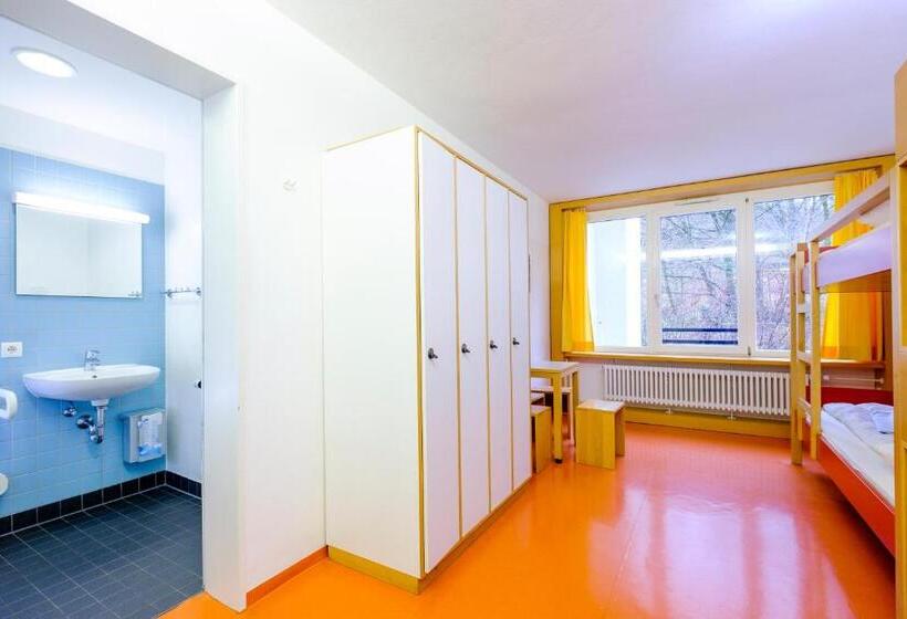 Кровать в Общей Комнате, Hi Munich Park Youth Hostel