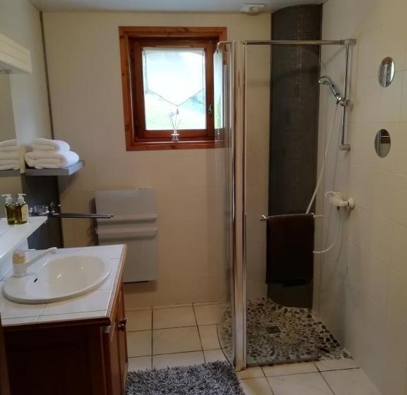 Номер Стандарт с Террасой, Chambres En Chalet Petit Déjeuner Inclus