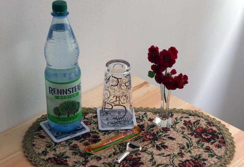 اتاق استاندارد یک نفره, Gästezimmer Zum Rotem Karpfen