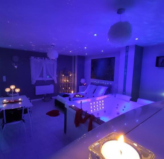 Номер Стандарт с Гидромассажем, Loft Avec Baignoire Spa Lécrin Romantique