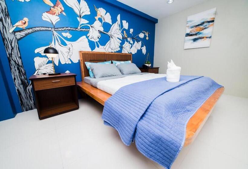 سوییت لوکس, Jsb Suites