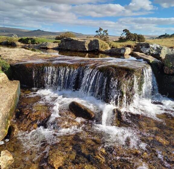 Standard room with outdoor bath, Dartmoor Inn