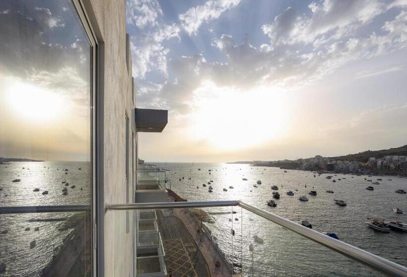 اتاق لوکس با بالکن و چشم‌انداز دریا, Seaview Stays