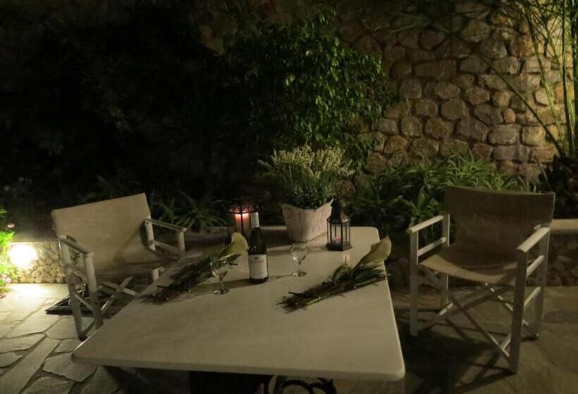 Пятиместный Стандартный Номер, Villa Manos