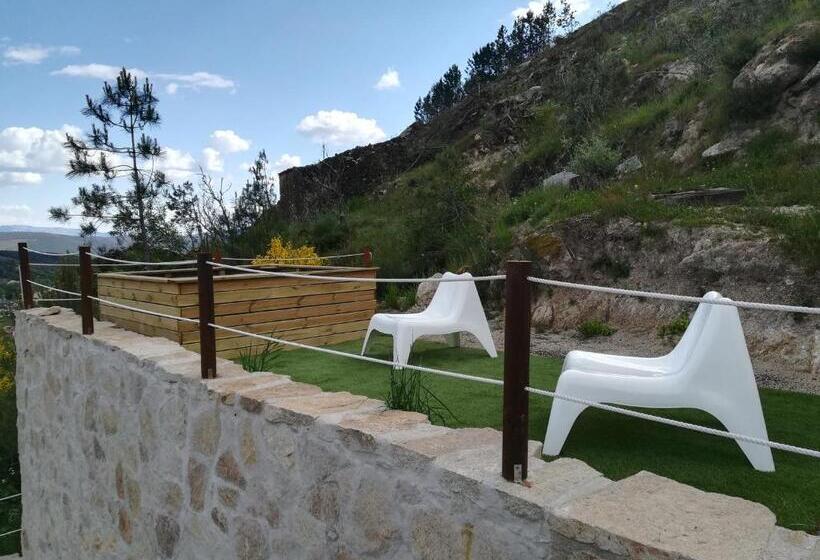 سوئیت با وان آب گرم, Unhais Valley   Country House