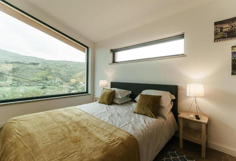 سوئیت با وان آب گرم, Unhais Valley   Country House