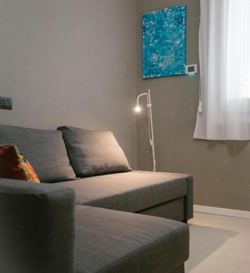 Suite, Awa Mondello