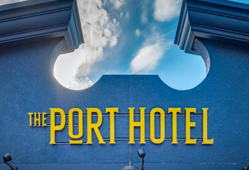 스위트 킹사이즈 침대, The Port Of Prescott Boutique